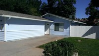 1134 Le Brun Ln in Redding, CA - Foto de edificio - Building Photo