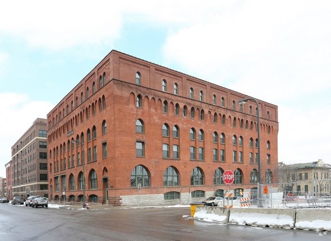 Lindsay lofts in Minneapolis, MN - Foto de edificio - Building Photo