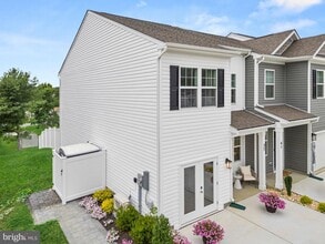 29 Wisdom Ln in Martinsburg, WV - Building Photo - Building Photo