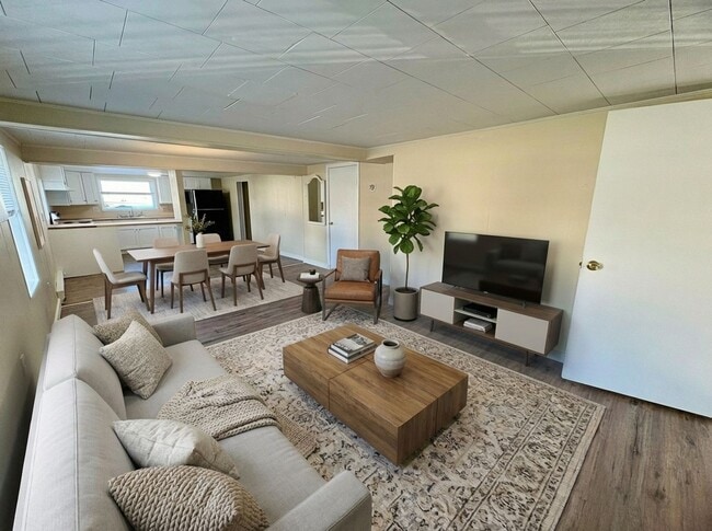 property at 165 N Hanover St