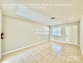 627 Wildwood Way in Clearwater, FL - Building Photo - Building Photo