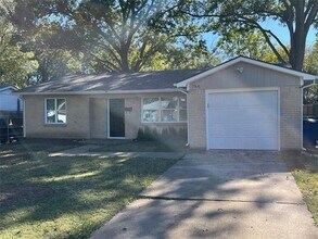 766 Goldwood Dr in Dallas, TX - Building Photo - Building Photo