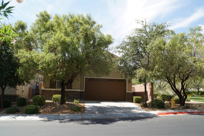 10137 Lady Apple Dr in Las Vegas, NV - Building Photo - Building Photo