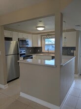 4575 Cove Cir in Madeira Beach, FL - Building Photo - Building Photo