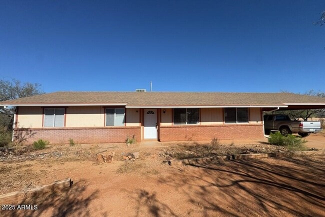 property at 4865 E Kensington St