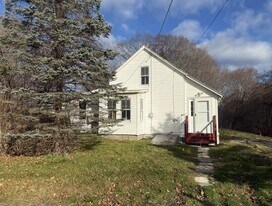 1715 Co Rd 11 in Craryville, NY - Building Photo