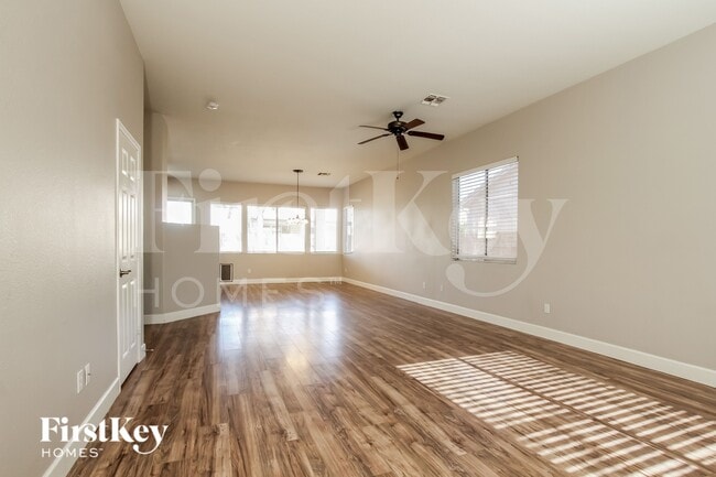 13702 W Tara Ln in Surprise, AZ - Building Photo - Building Photo