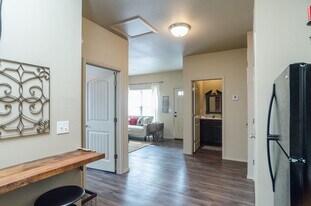 3165 S Waterview Ln in Joplin, MO - Building Photo