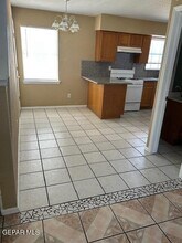 11275 Pebble Hills Blvd in El Paso, TX - Building Photo - Building Photo