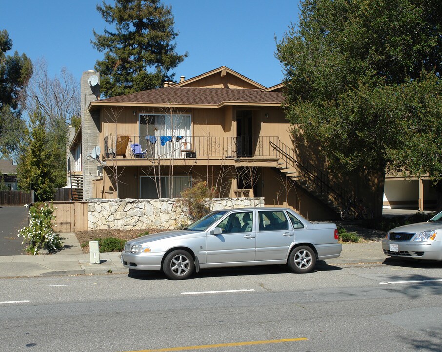 760 S California Ave in Palo Alto, CA - Foto de edificio