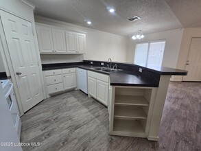 3110 111th St in Lubbock, TX - Building Photo - Building Photo