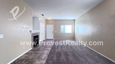 15219 Hallmark Ln in Victorville, CA - Foto de edificio - Building Photo