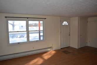 6758 Benton Rd in Marcy, NY - Building Photo - Building Photo