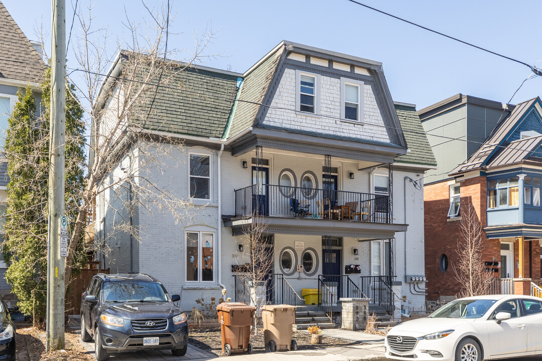 388-390 Chapel St in Ottawa, ON - Building Photo