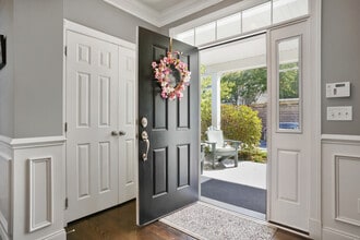 25 Warrington Round in Danbury, CT - Building Photo - Building Photo