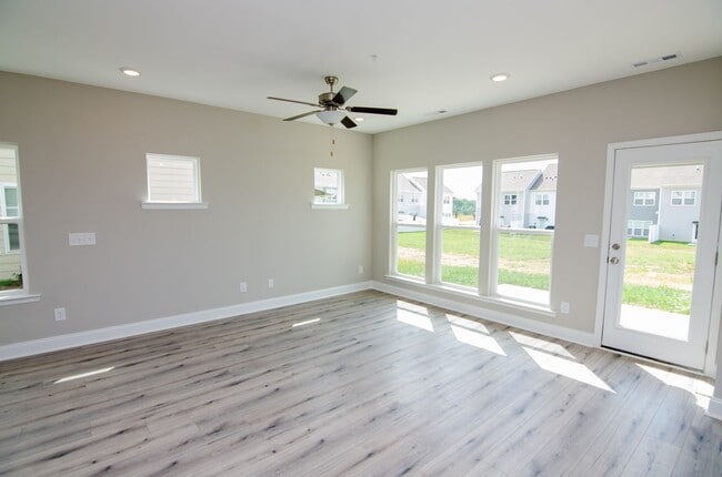 1027 June Wilde Rdg in Spring Hill, TN - Building Photo - Building Photo