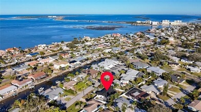 2161 Edythe Dr in Dunedin, FL - Building Photo - Building Photo