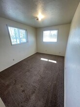 32000 Pineway Rd in Lebanon, OR - Building Photo - Building Photo