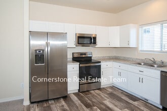 855 Endeavor Wy in Colorado Springs, CO - Building Photo - Building Photo