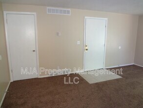 4642 S Arlington Park Dr in West Valley City, UT - Building Photo - Building Photo