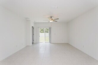 17854 Blissful Stars Dr in Lutz, FL - Building Photo - Building Photo
