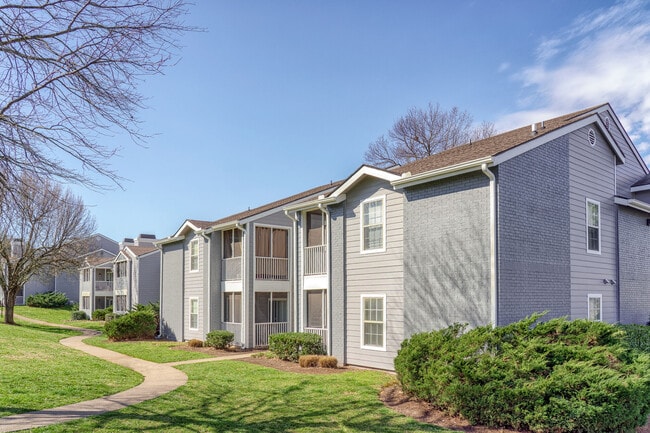 Viera Cool Springs in Franklin, TN - Foto de edificio - Building Photo