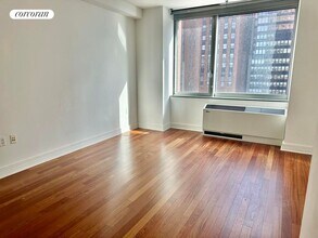 30 Little W St in New York, NY - Building Photo - Building Photo