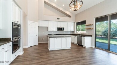 3441 W Little Hopi Dr in Phoenix, AZ - Building Photo - Building Photo