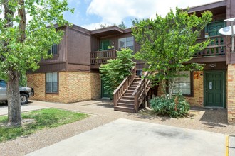 Park Terrace Apartments in Harlingen, TX - Building Photo - Building Photo