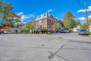 533 S Franklin St in Wilkes-Barre, PA - Building Photo