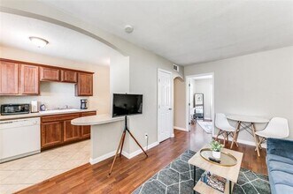 5814 Worth St in Dallas, TX - Building Photo - Building Photo