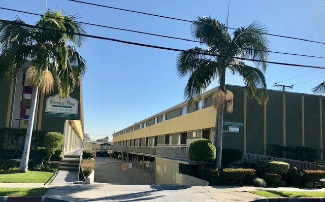 Cornuta Pines Apartments in Bellflower, CA - Building Photo