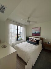 237 NW 31st St, Unit A1C in Miami, FL - Foto de edificio - Building Photo