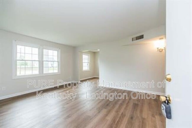 429-1 Chestnut St in Harrodsburg, KY - Building Photo - Building Photo