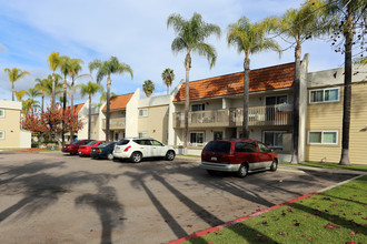 El Conquistador Apartments in El Cajon, CA - Building Photo - Building Photo