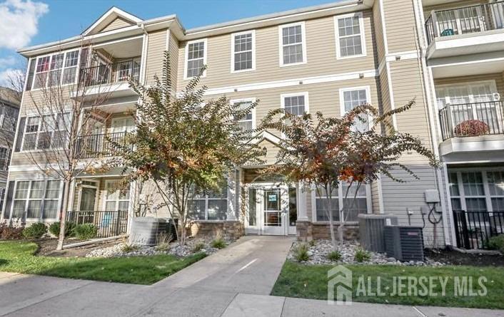110 Kyle Way in Ewing Township, NJ - Building Photo