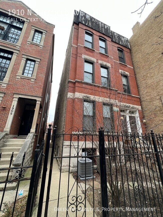 property at 1910 N Sheffield Ave