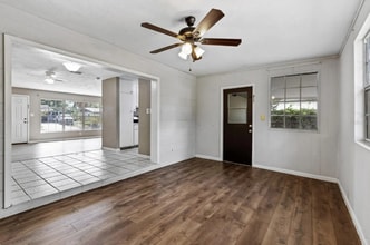 3238 NW 52nd Pl in Gainesville, FL - Building Photo - Building Photo
