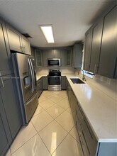 6854 NW 173rd Dr in Hialeah, FL - Building Photo - Building Photo