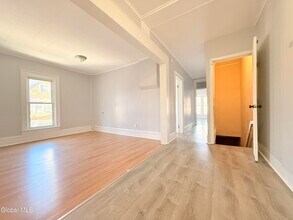 31 Union St in Glens Falls, NY - Foto de edificio - Building Photo