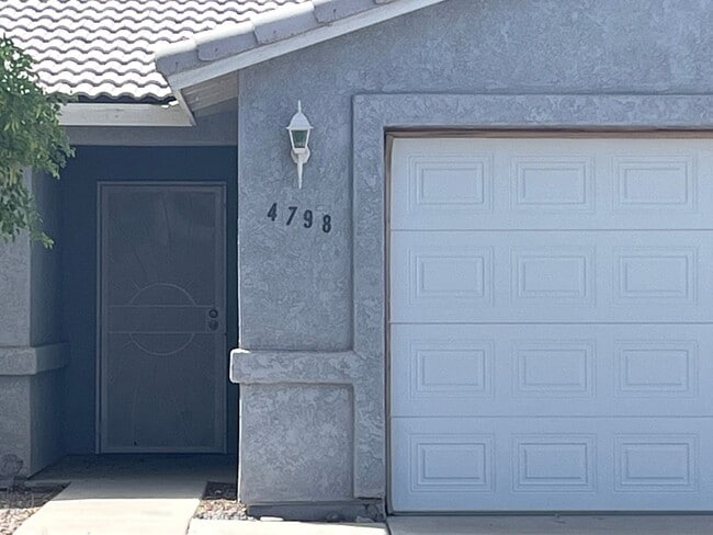 4798 Castilla Dr in Fort Mohave, AZ - Building Photo - Building Photo
