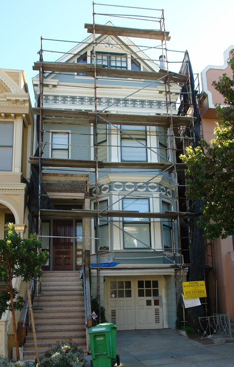 156-158 Belvedere St in San Francisco, CA - Building Photo