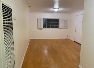 15040 Los Gatos Blvd in Los Gatos, CA - Foto de edificio - Building Photo