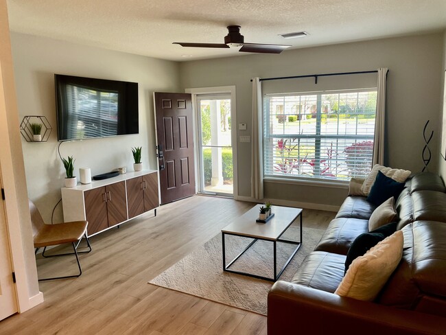 8114 Summer Gate Ct in Jacksonville, FL - Building Photo - Building Photo