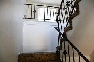 344 W Tularosa Ave in Orange, CA - Building Photo - Building Photo