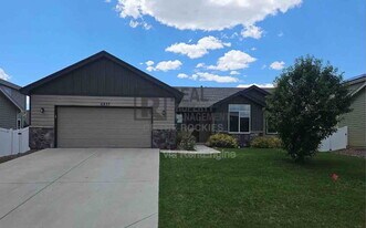 6837 Langland St in Wellington, CO - Building Photo