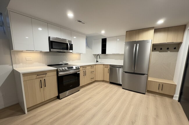 1875 N Dayton St in Chicago, IL - Building Photo - Building Photo