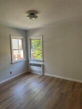 86-30-86235 235th Ct in Queens, NY - Foto de edificio - Building Photo
