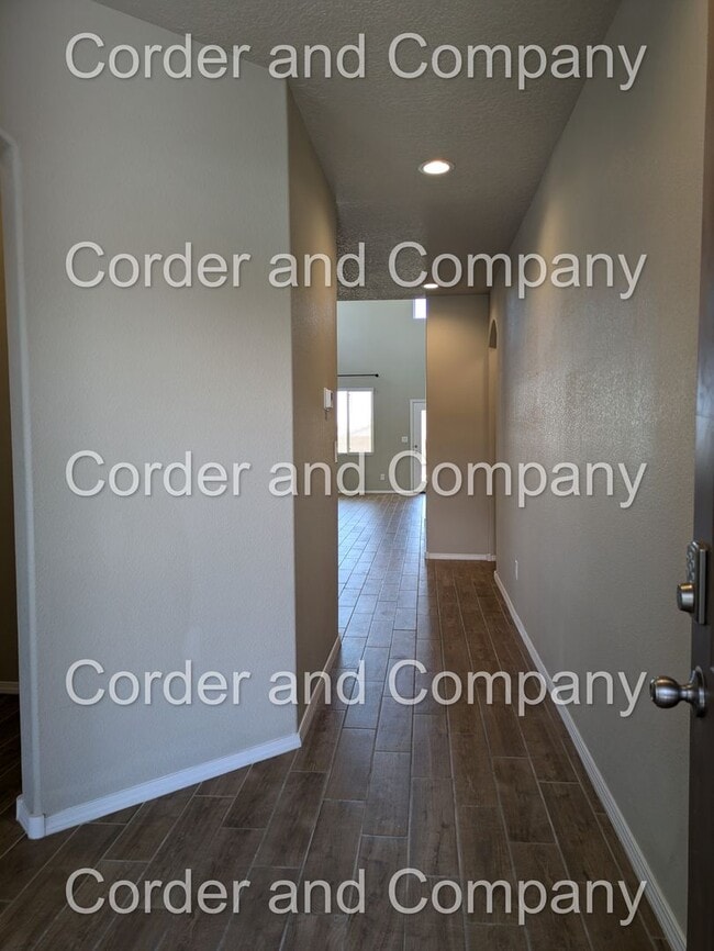 3257 Berkshire Rd NE in Rio Rancho, NM - Building Photo - Building Photo
