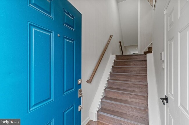 13258 Maple Creek Ln in Centreville, VA - Building Photo - Building Photo